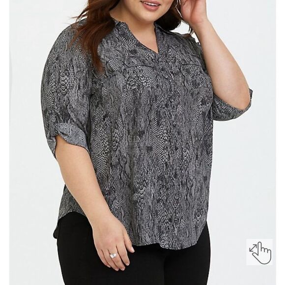 Torrid Plus Size Snakeskin Print Blouse Modern Chic Neutral Top Blouse - Picture 2 of 16